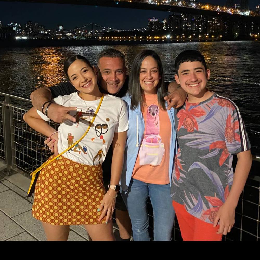 Meet your Posher, Maribel